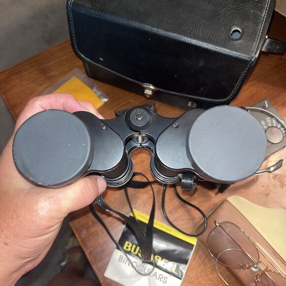 BUSHNELL SPORT PACK BINOCULARS, RADIO, HEADPHONES, GLASSES, CASE - Picture 4 of 11